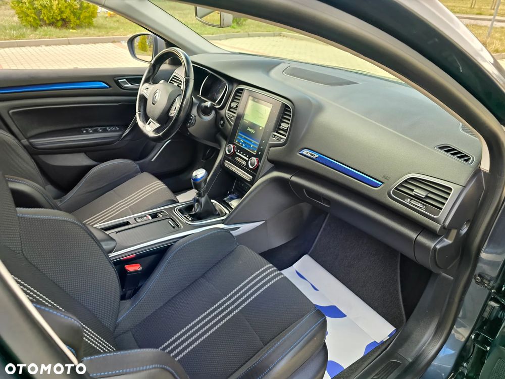 Renault Megane ENERGY TCe 130 GT LINE - 30
