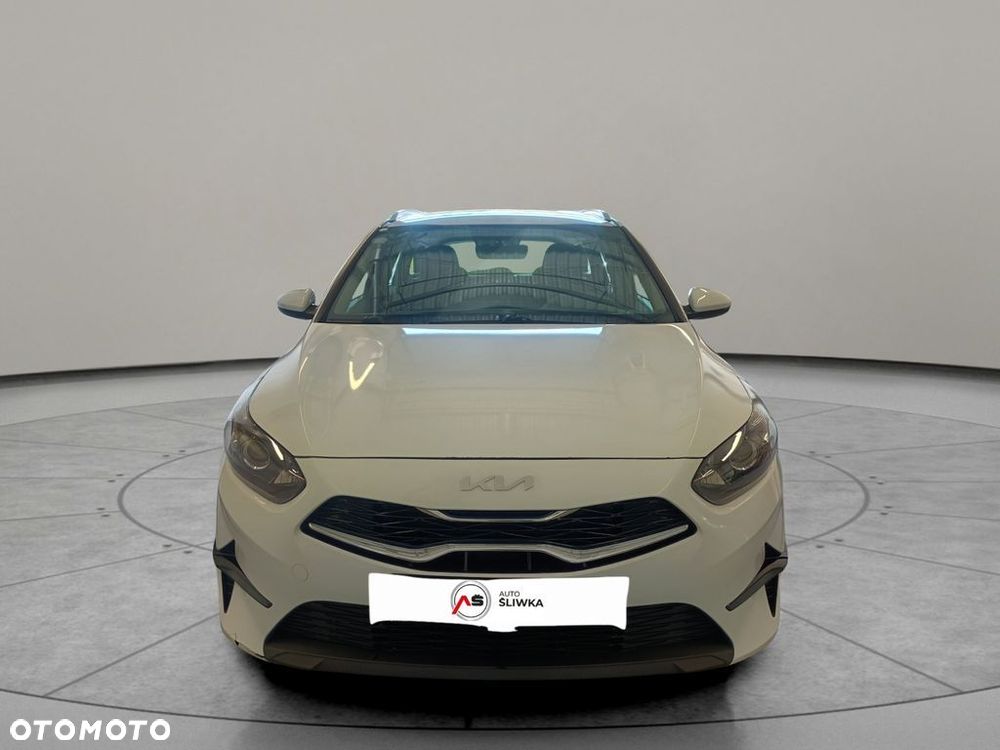 Kia Ceed - 3