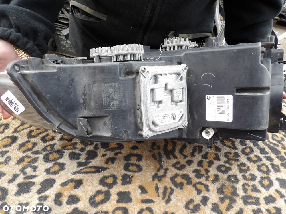 BMW - E70 - LIFT - XENON - NIE SKRĘTNY - LEWA LAMPA PRZEDNIA - 7240789 - 10