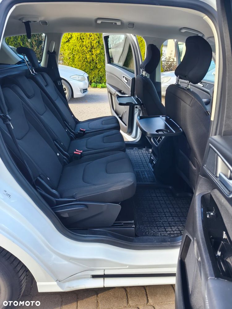 Ford S-Max - 22