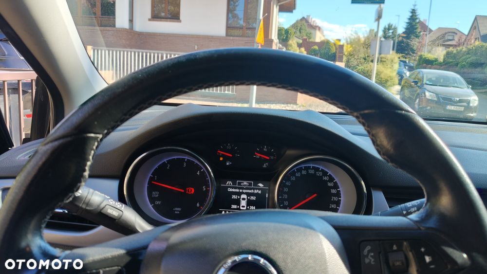 Opel Astra 1.6 CDTI Sport - 16