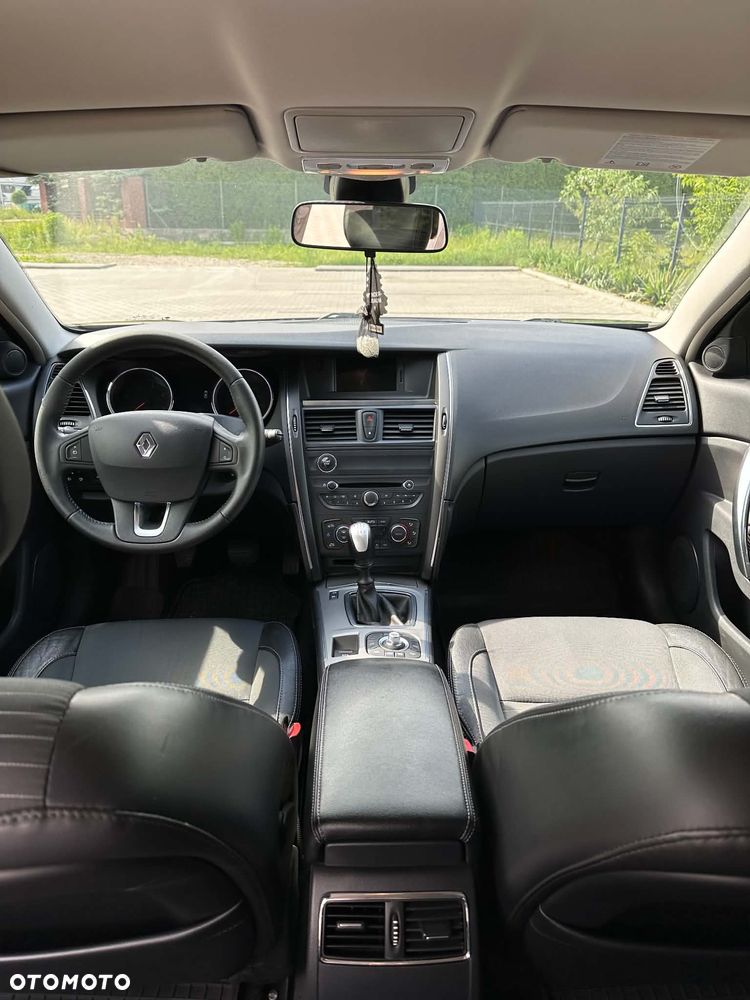 Renault Latitude 2.0 dCi - 4