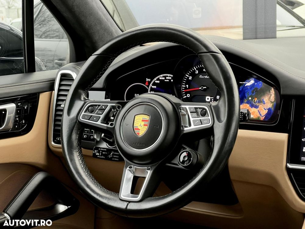 Porsche Cayenne Turbo - 10