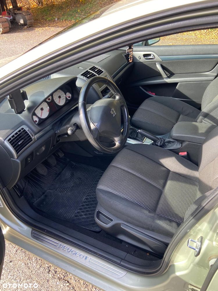 Peugeot 407 2005 photo 5