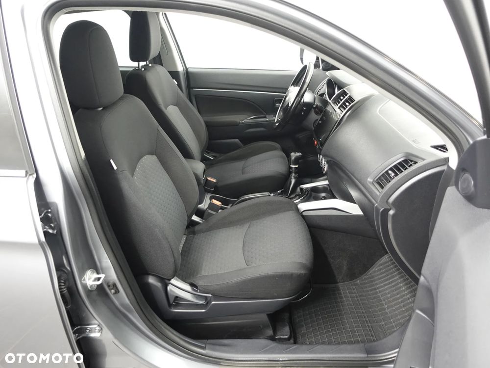 Mitsubishi ASX - 25