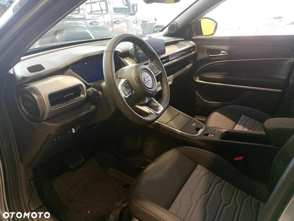 Jeep Avenger 1.2 T3 mHEV Overland 4xe eDCT6 - 7
