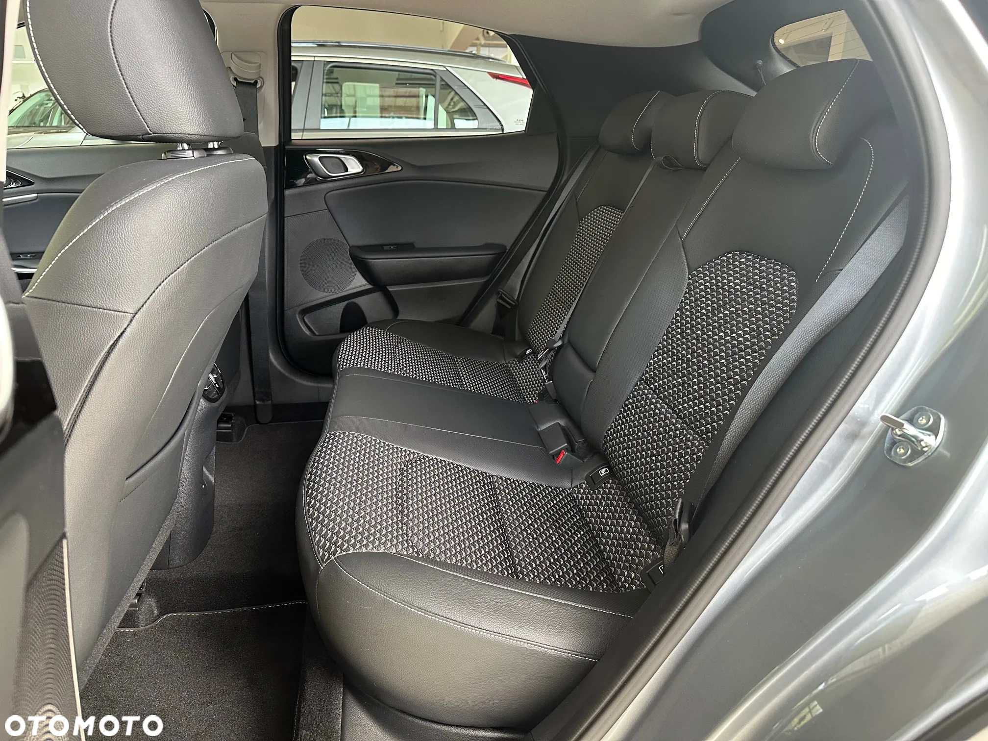 Kia XCeed 1.5 T-GDI L DCT - 11