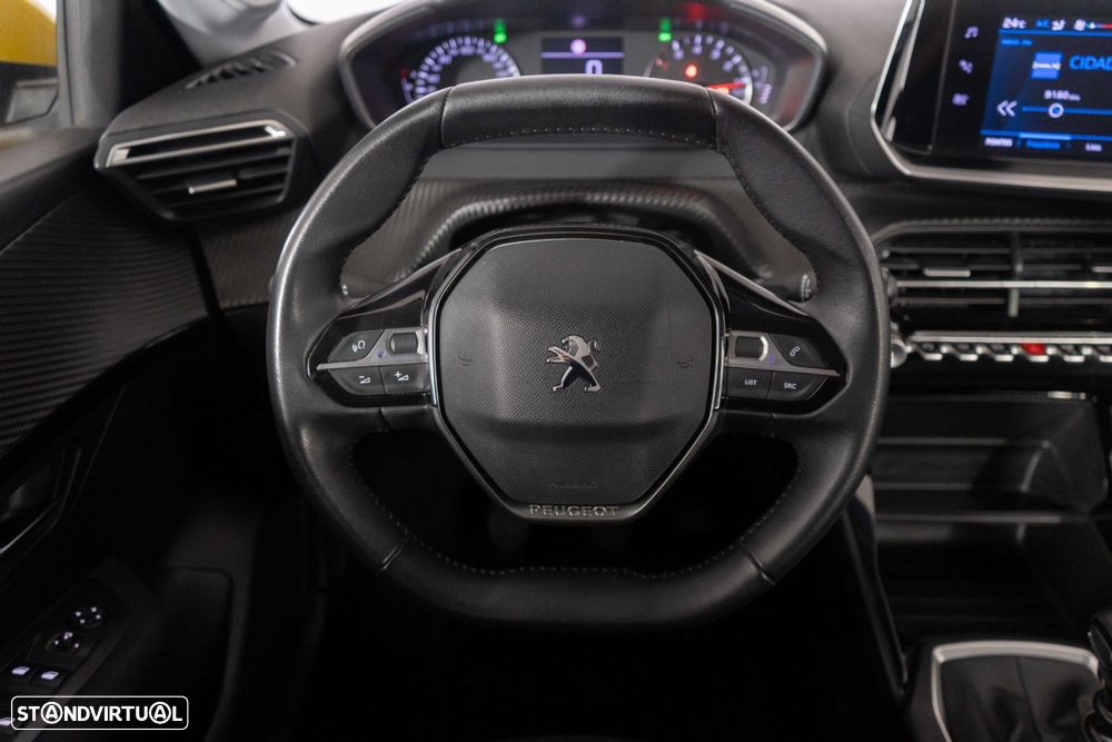 Peugeot 208 1.2 PureTech Active Pack - 26