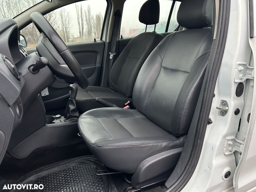 Dacia Sandero SCe 75 Acces - 8
