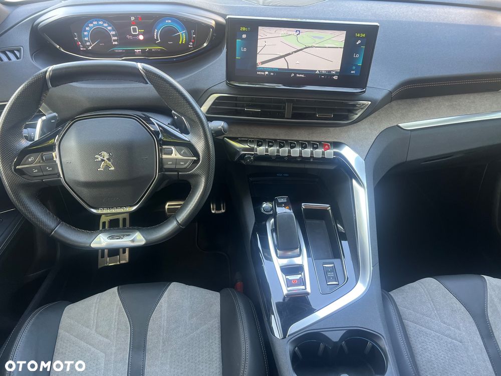 Peugeot 3008 Plug-In Hybrid 225 e-EAT8 GT - 24