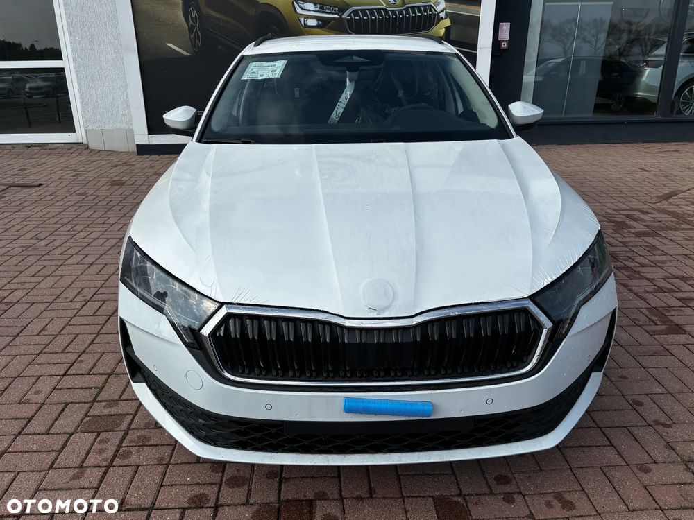 Skoda Octavia 1.5 TSI mHEV Drive Essence DSG - 3