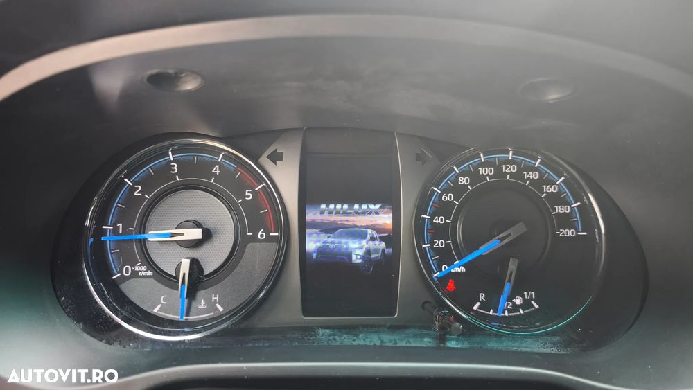 Toyota Hilux 4x4 Double Cab Autm. Invincible - 17