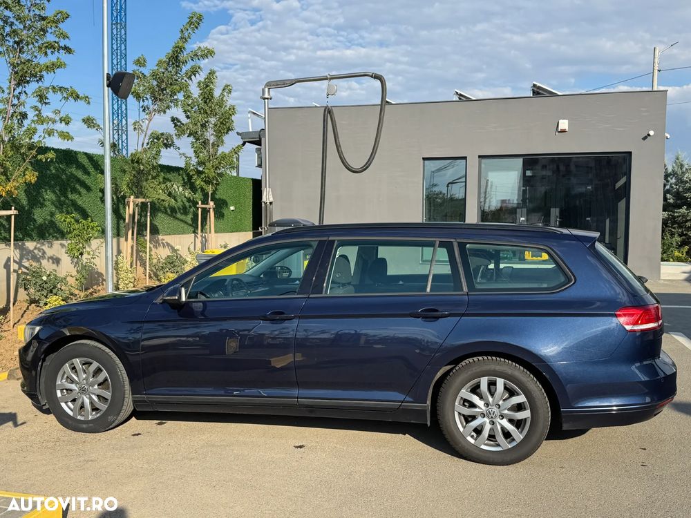 Volkswagen Passat 2.0 TDI SCR DSG Trendline - 3
