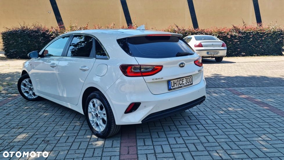 Kia Ceed 1.6 CRDi mHEV L Business Line - 2