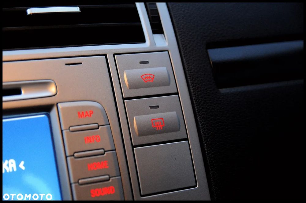 Ford Kuga 2.0 TDCi 4x4 Individual - 35