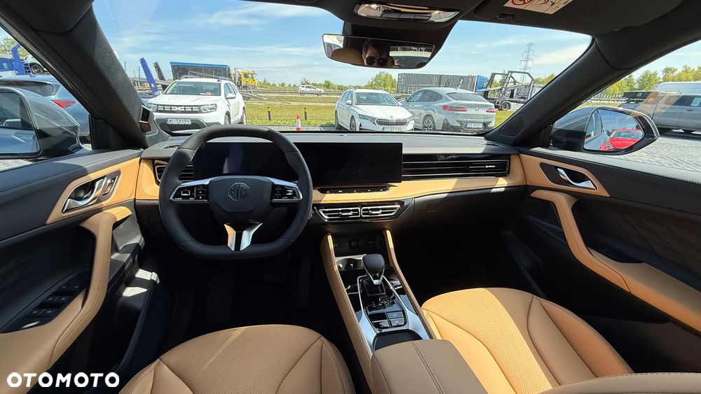 MG HS 1.5 T-GDI Exclusive DCT - 11