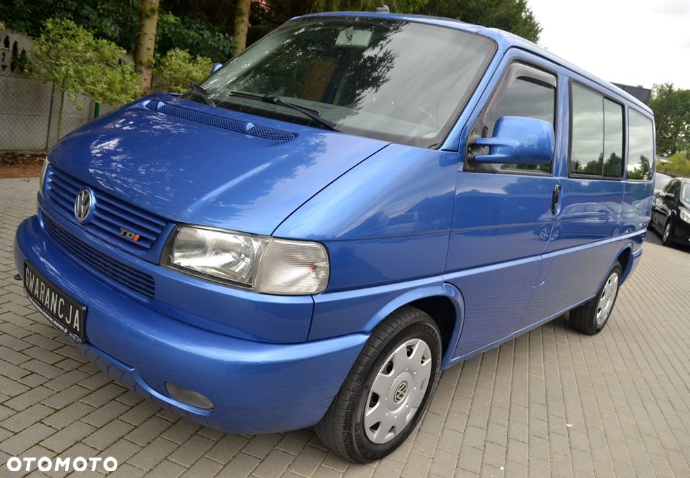 Volkswagen Multivan - 13