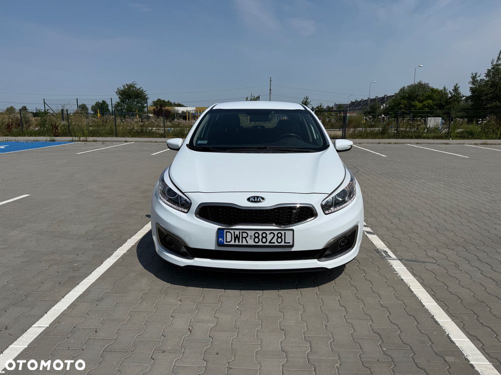 Kia Ceed - 3