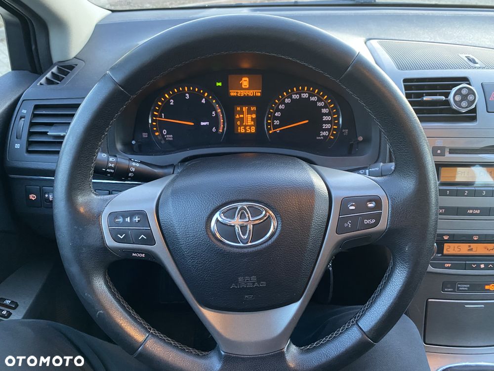 Toyota Avensis 2.0 D-4D Luna - 20