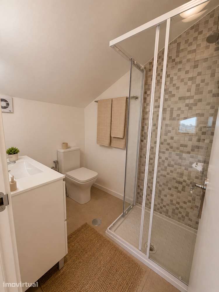 Quarto com WC privativo - Grande imagem: 3/4