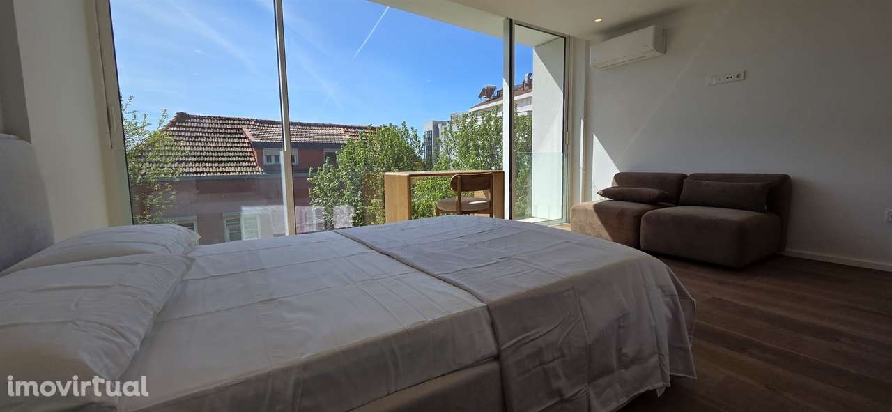 T0 Novo e Moderno – A 10m do Metro Faria Guimarães, Porto - Grande imagem: 3/19