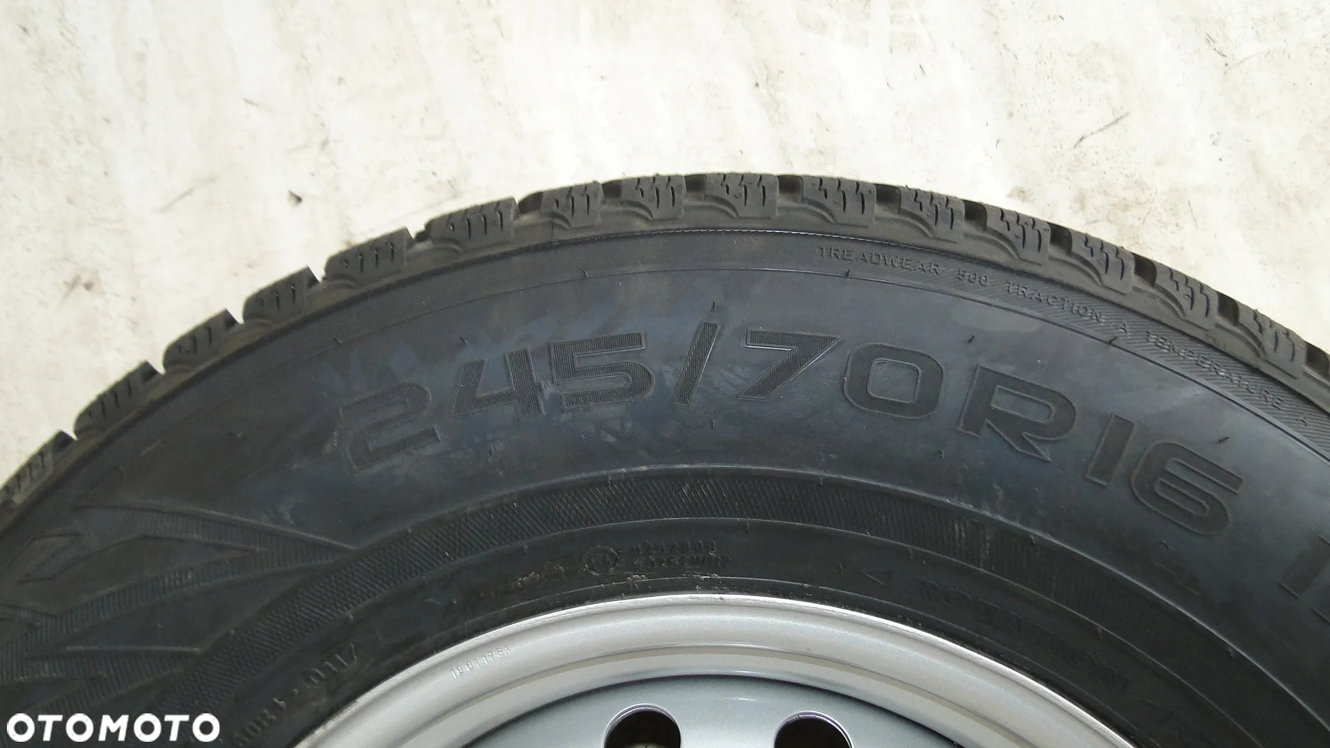 ISUZU D-MAX FELGA FELGI OPONY 7x16 6x139,7 245/70R16 - 6