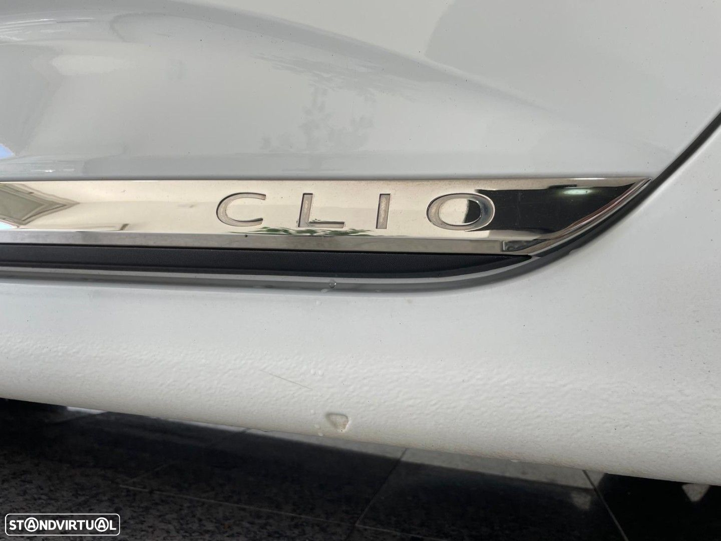 Renault Clio 1.5 Blue dCi Intens - 13