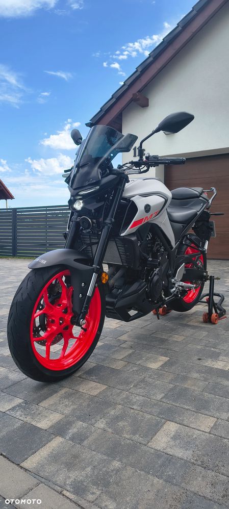 Yamaha MT - 3