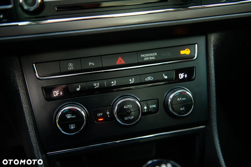 Seat Leon 2.0 TDI Xcellence S&S - 32