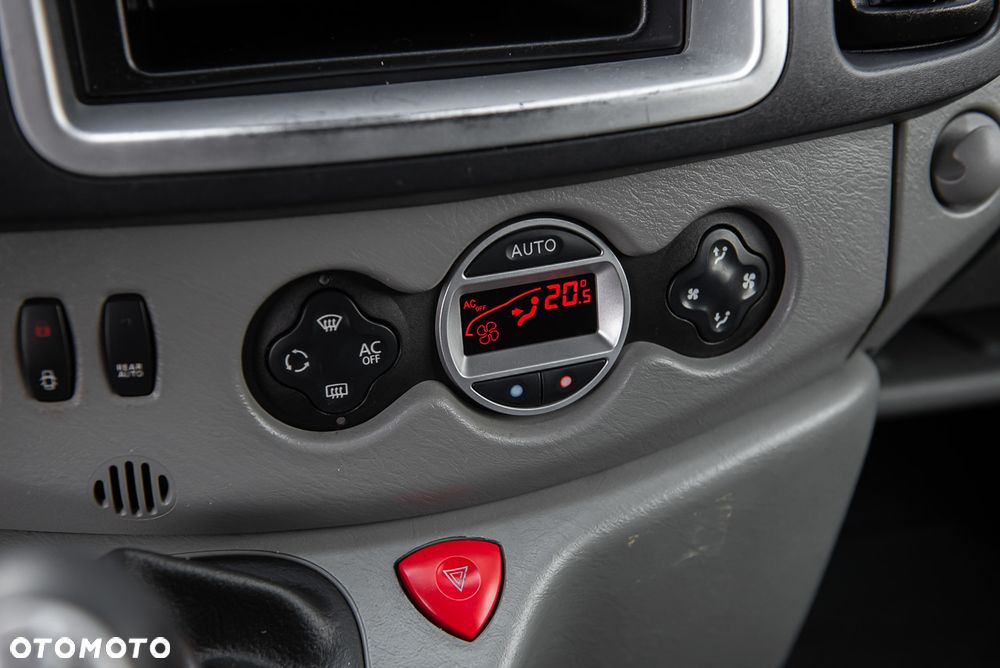 Renault Trafic - 15