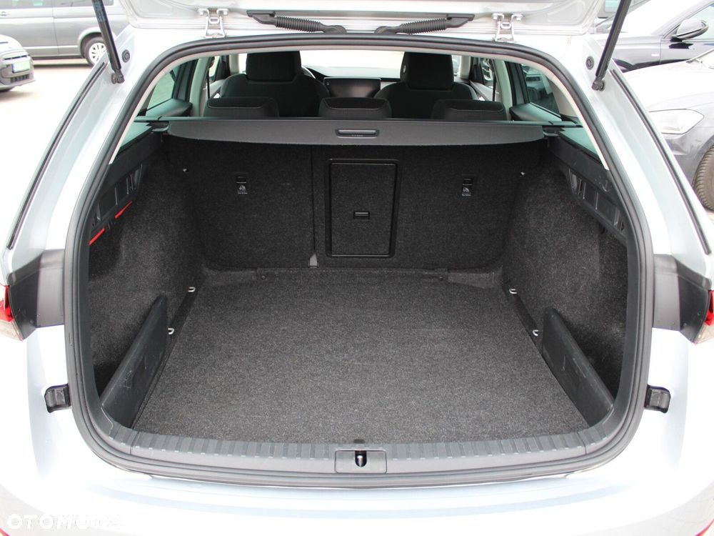 Skoda Octavia 2.0 TDI Style DSG - 15