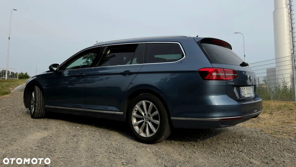 Volkswagen Passat - 3