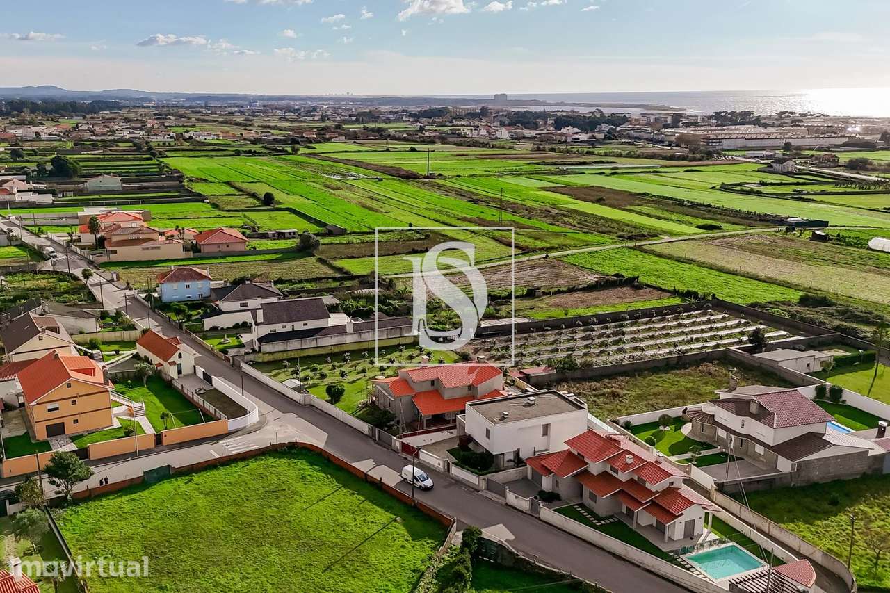 Moradia T4 c/ Piscina, Vista Mar e Excelente Exposição Solar – Marinha - Grande imagem: 4/45