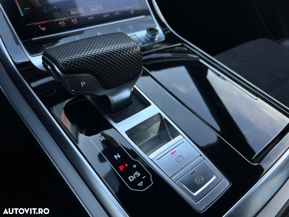 Audi Q8 - 32