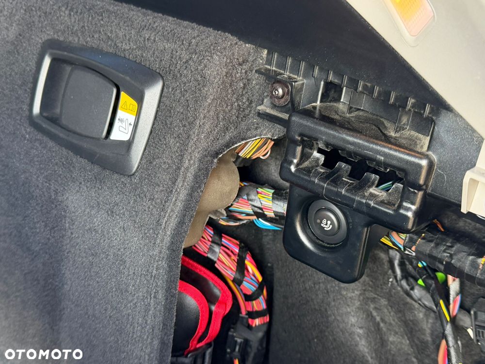 BMW Seria 5 525d xDrive - 21