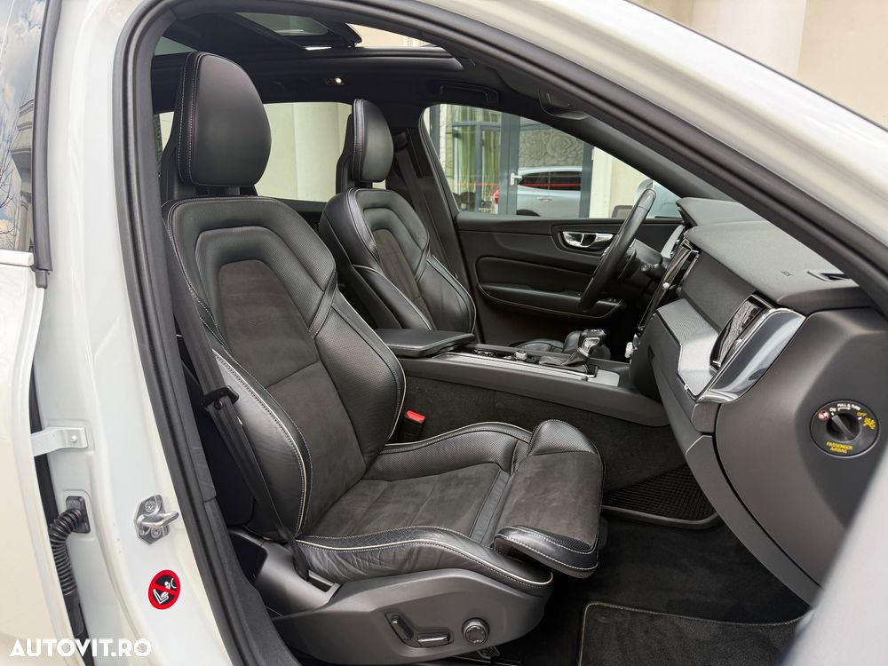 Volvo XC 60 D5 AWD R-Design - 13