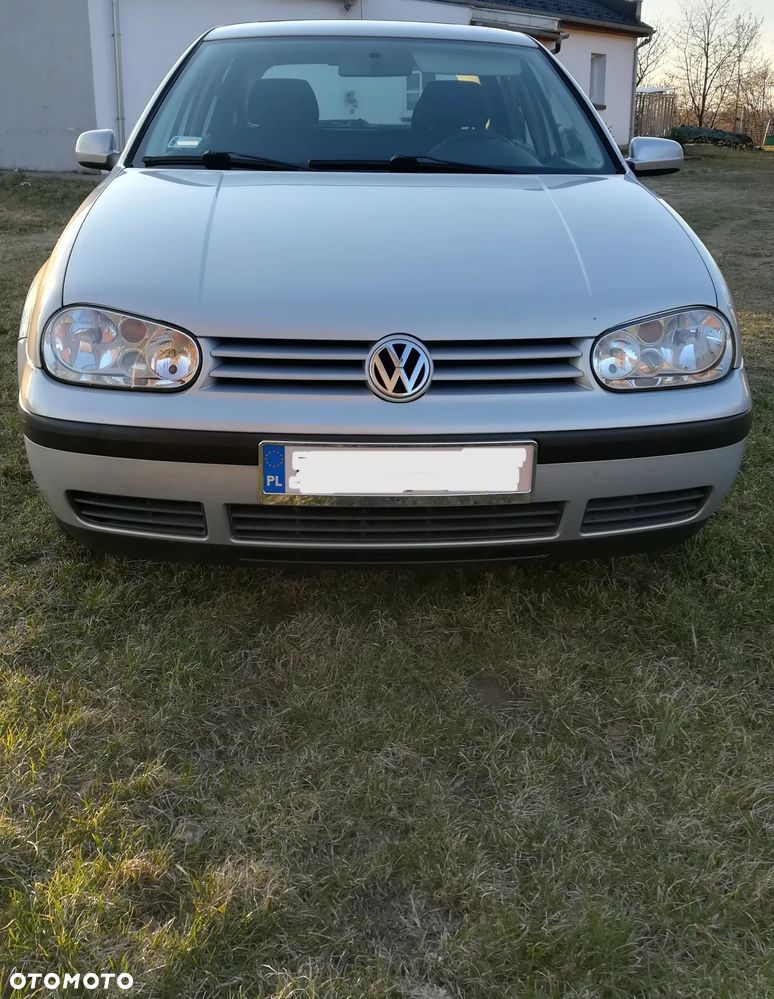 Volkswagen Golf 1.6 Comfortline - 3