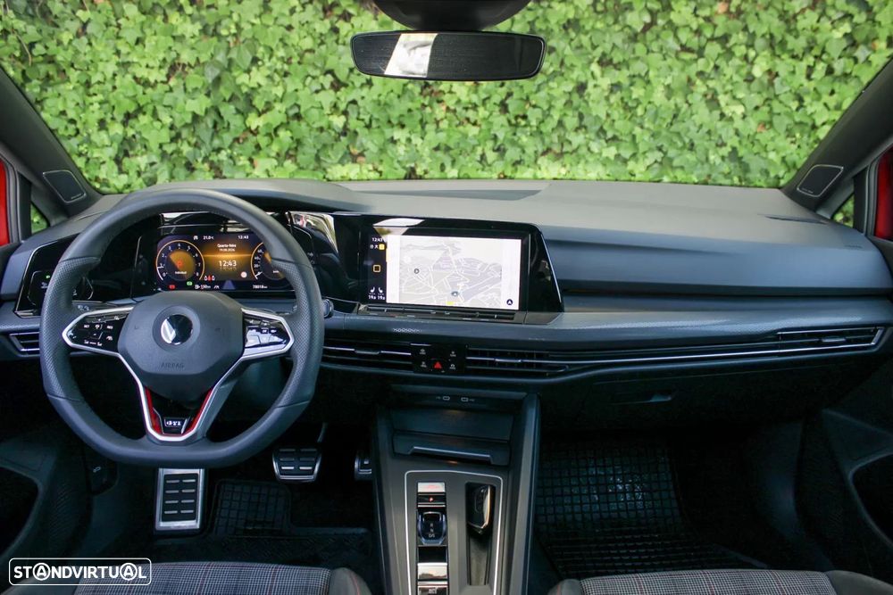 VW Golf 2.0 TSI GTI DSG - 17