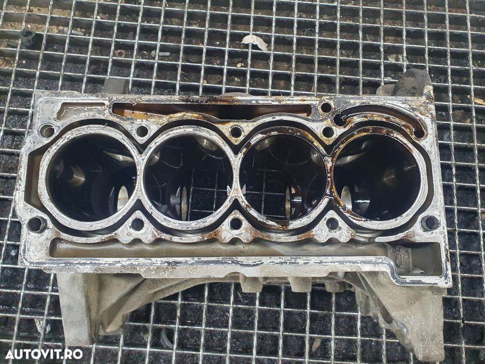 Bloc motor 1.6 benzina bag Skoda Octavia 2 - 2