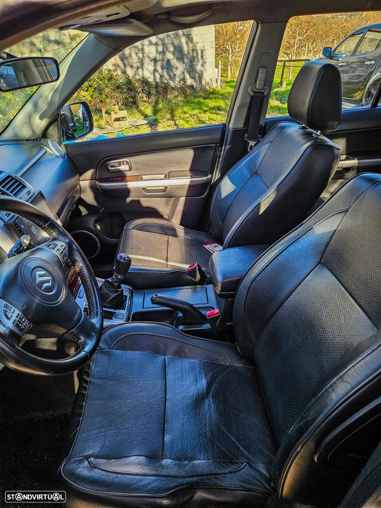 Suzuki Grand Vitara 1.9 DDiS X-Premium - 12