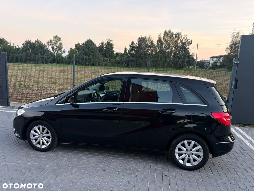 Mercedes-Benz Klasa B 180 CDI (BlueEFFICIENCY) - 29