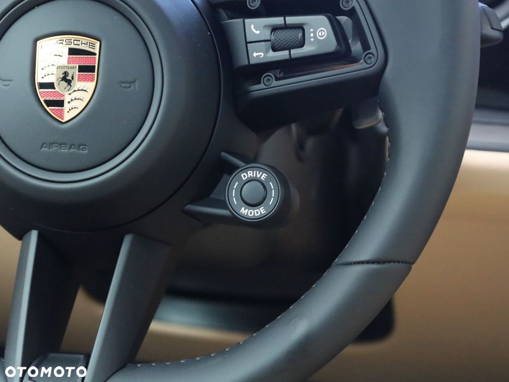 Porsche Cayenne - 27