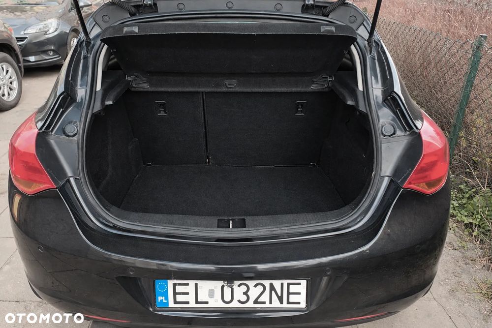 Opel Astra 1.4 T Edition 150 - 10