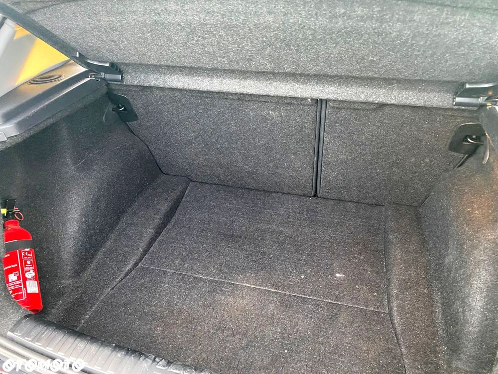 BMW Seria 1 116i - 12