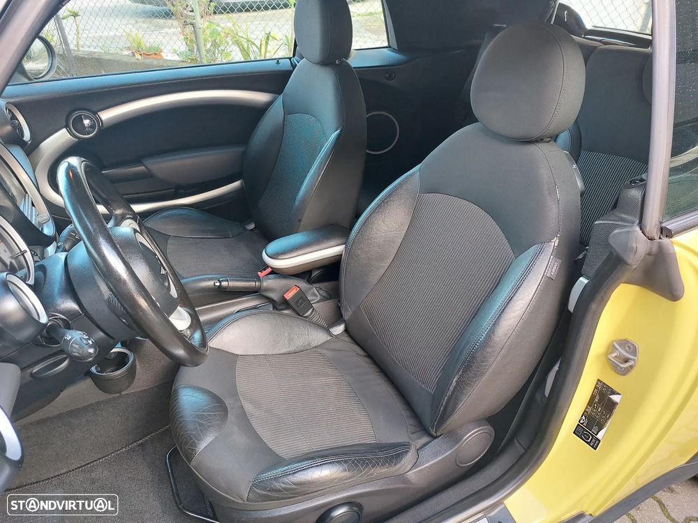 MINI Cabrio Cooper - 12