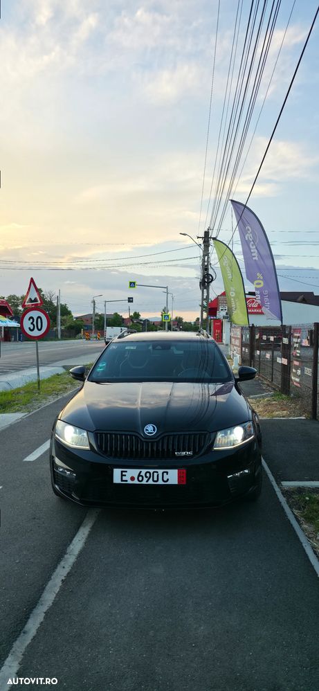 Skoda Octavia 2.0 TDI DSG RS - 18
