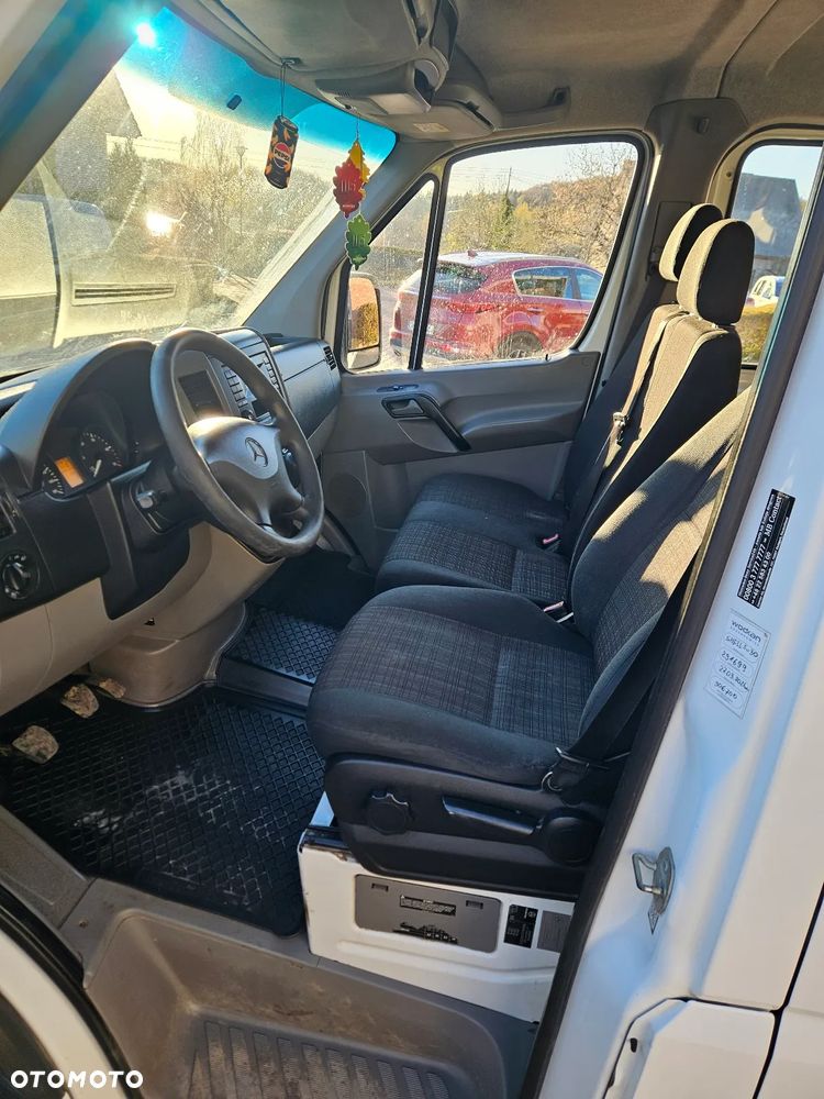 Mercedes-Benz SPRINTER - 10