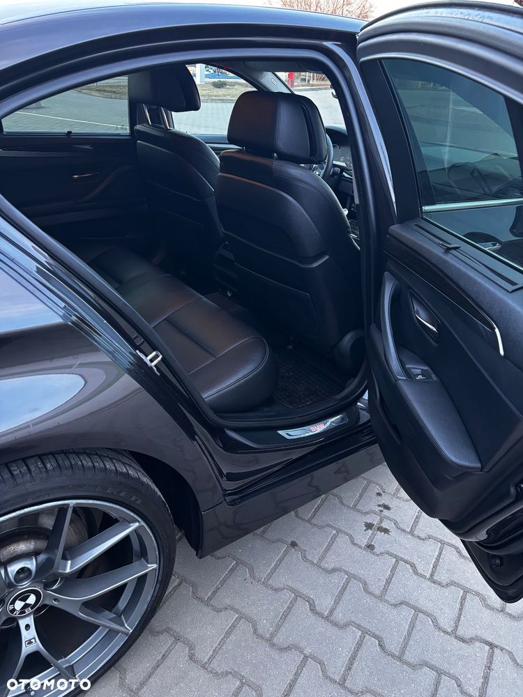 BMW Seria 5 518d Luxury Line - 15