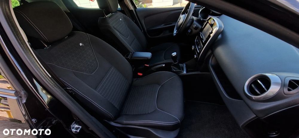 Renault Clio 1.2 16V Limited Plus - 26