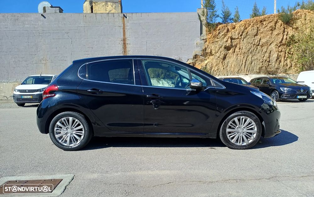 Peugeot 208 1.6 BlueHDi Style - 12